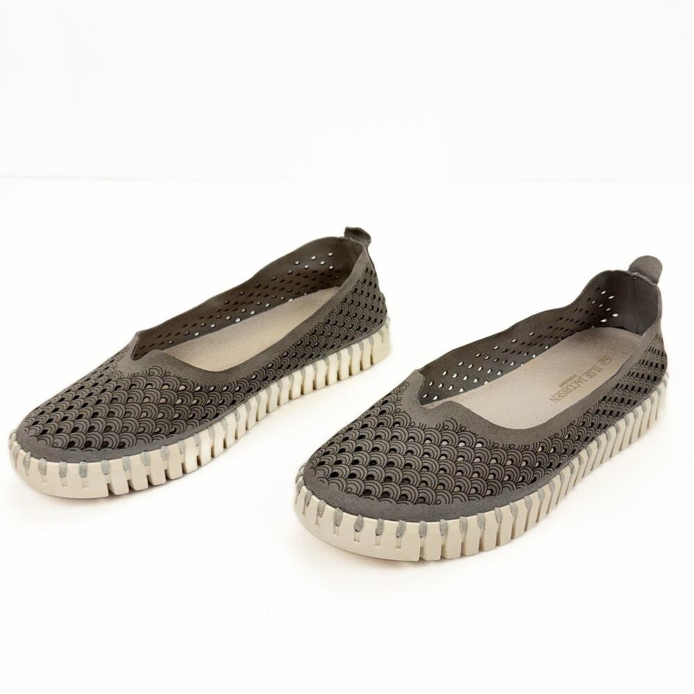 Ilse Jacobsen Tulip Gray Perforated Faux Suede Slip On Sneakers SZ 5.5/6 Comfort